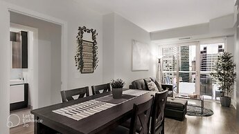Toronto Icon Suites - CN Tower Downtown