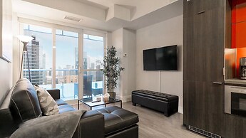 Toronto Icon Suites - CN Tower Downtown