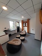 Hiri Dudes Villa