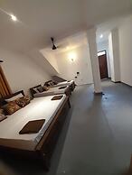 Hiri Dudes Villa