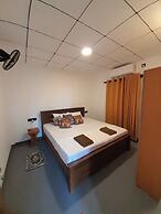 Hiri Dudes Villa