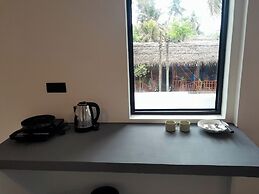 Hiri Dudes Villa