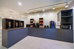 Daejeon Brown Dot Wolpyeong