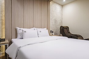 Daejeon Brown Dot Wolpyeong