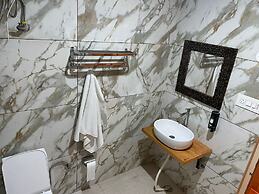Chanon Holiday Home Stay