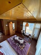 Chanon Holiday Home Stay