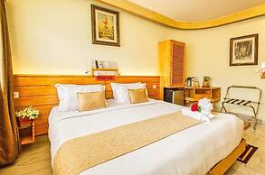 Parklane Hotel