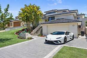 The Monaco Mansion Dianella - Sepal Stay