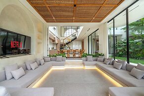 Sona Villa by Betterplace