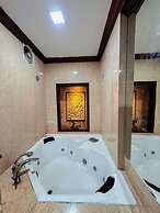 Serene Palm Heritage Tropical Villa