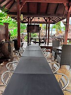 Serene Palm Heritage Tropical Villa