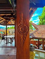 Serene Palm Heritage Tropical Villa