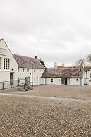 Moore Lodge