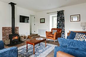 Moore Lodge