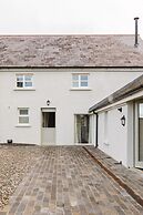 Moore Lodge