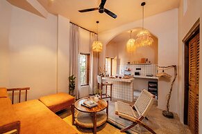 ONEOFF X ASSI  A BOUTIQUE HOMEOTEL