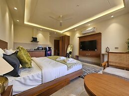 Dwellr Luxury Stays