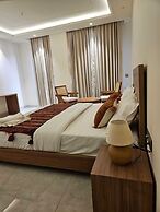 Dwellr Luxury Stays