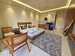 Dwellr Luxury Stays