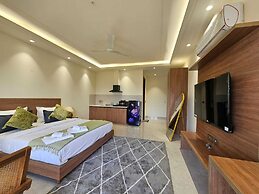 Dwellr Luxury Stays