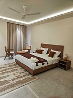 Dwellr Luxury Stays