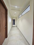 Dwellr Luxury Stays