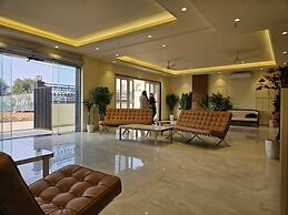 Dwellr Luxury Stays