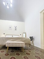Flame B&B - Elegant Rooms