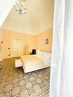 Flame B&B - Elegant Rooms