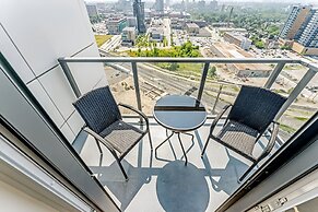 Newly Built Modern Condo With Stunning City Views