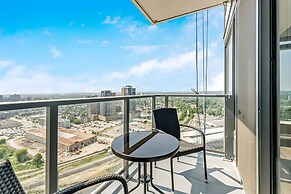 Newly Built Modern Condo With Stunning City Views