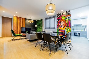 w Engaging 2BR in Casco Viejo