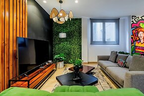 w Engaging 2BR in Casco Viejo