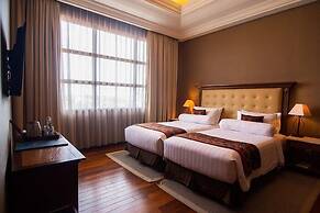 Hotel Flight Path Near IGI Airport