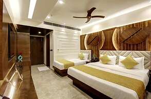 Hotel Flight Path Near IGI Airport