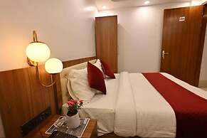Hotel Flight Path Near IGI Airport