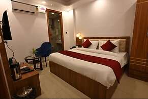 Hotel Flight Path Near IGI Airport