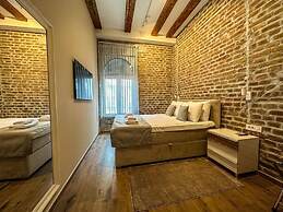 Old Town Apartments Rajiceva