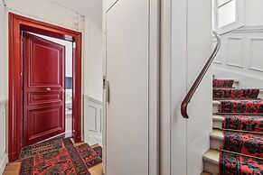 Stylish 3BR Near Tuileries Gardens