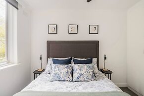 3bd 2 Bthtoorak Village Luxurious Apartment, Relax