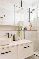 3bd 2 Bthtoorak Village Luxurious Apartment, Relax