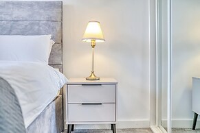 Apartment 422