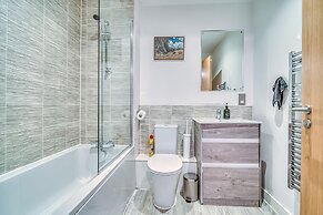 Apartment 422