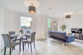 Apartment 422