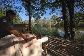 Mozhi Bushcamp