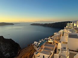 DIAMOND on the cliff Hotel &Suites