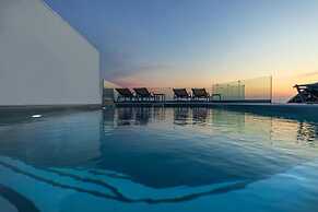 DIAMOND on the cliff Hotel &Suites