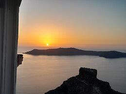 DIAMOND on the cliff Hotel &Suites