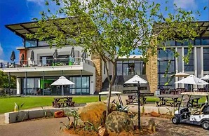 2 Bed in Spectacular Golf Estate