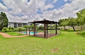 2 Bed in Spectacular Golf Estate